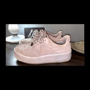 Nike Air Force 1 Sage Low